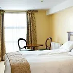 Brandon Conference & Leisure Centre فندق 3*