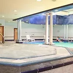 فندق Brandon Conference & Leisure Centre 3*