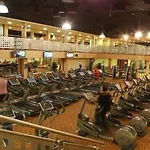 Brandon Conference & Leisure Centre فندق ترالي