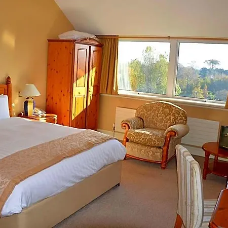 Hotel Brandon Conference & Leisure Centre 3*