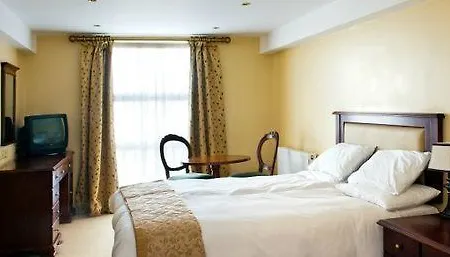 Brandon Conference & Leisure Centre Hotel 3*