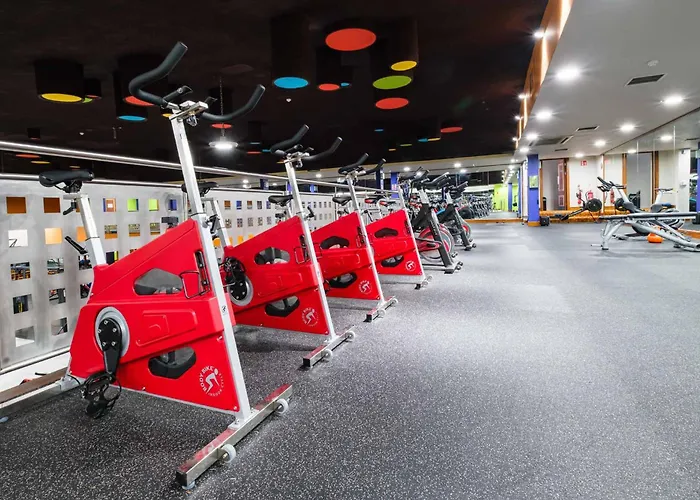 Brandon Conference & Leisure Centre Отель Трали