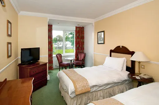 Hotel Brandon Conference&leisure Centre 3*