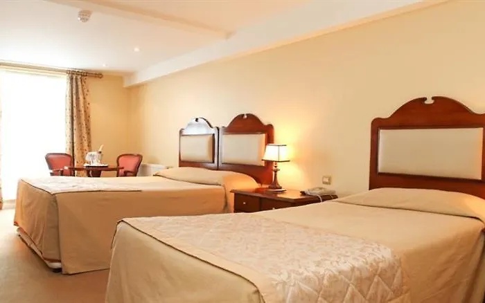 Brandon Conference & Leisure Centre Otel 3*